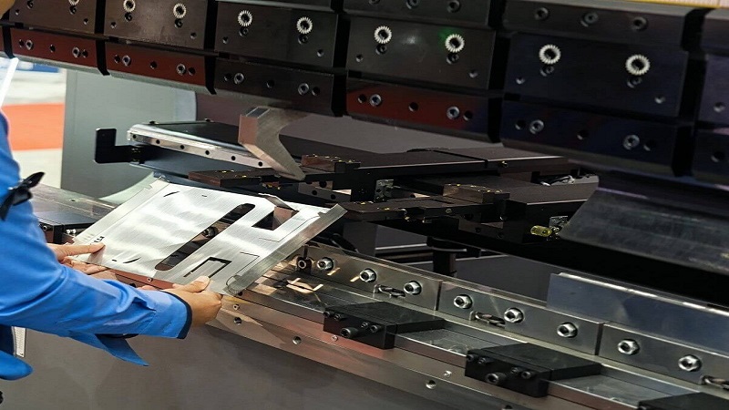 A systematic introduction of sheet metal fabrication and main production methods. A systematic introduction of sheet metal fabrication and main production methods.